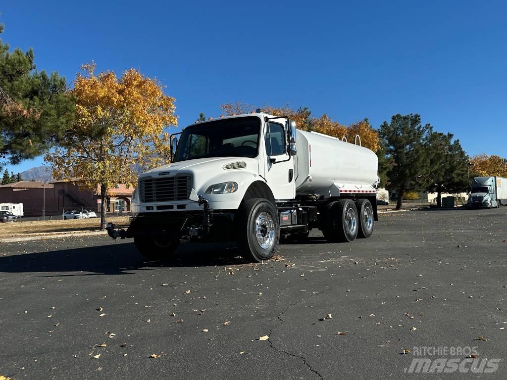 Freightliner M2 Цистерни за вода
