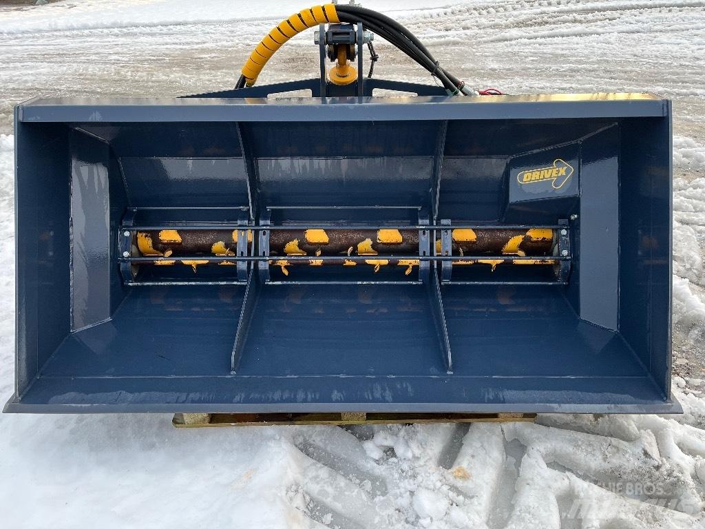 Drivex SS 10 C Разстилачки на пясък и сол