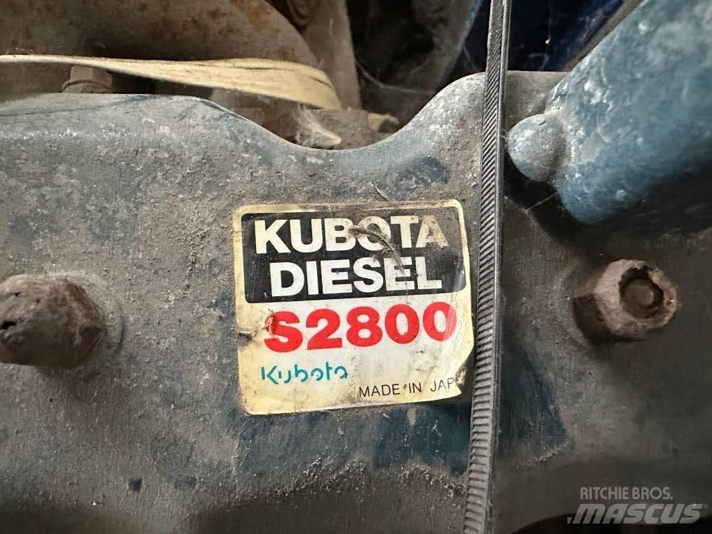 Kubota S2800 ENGINE Двигатели