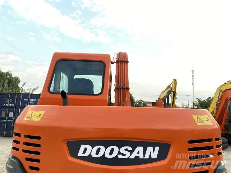 Doosan DH 80 Верижен екскаватор