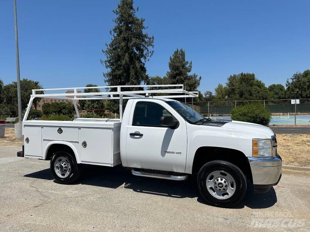 Chevrolet 2500 HD Пикапи
