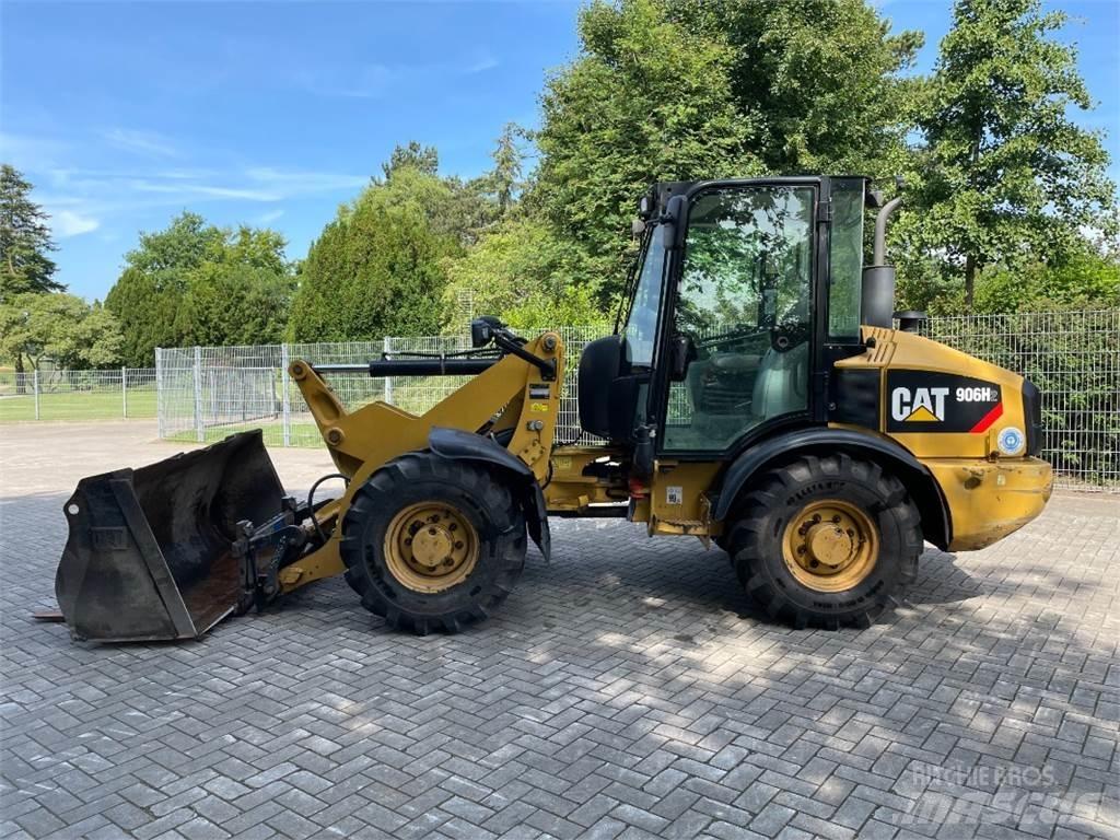CAT 906H2 Колесни товарачи