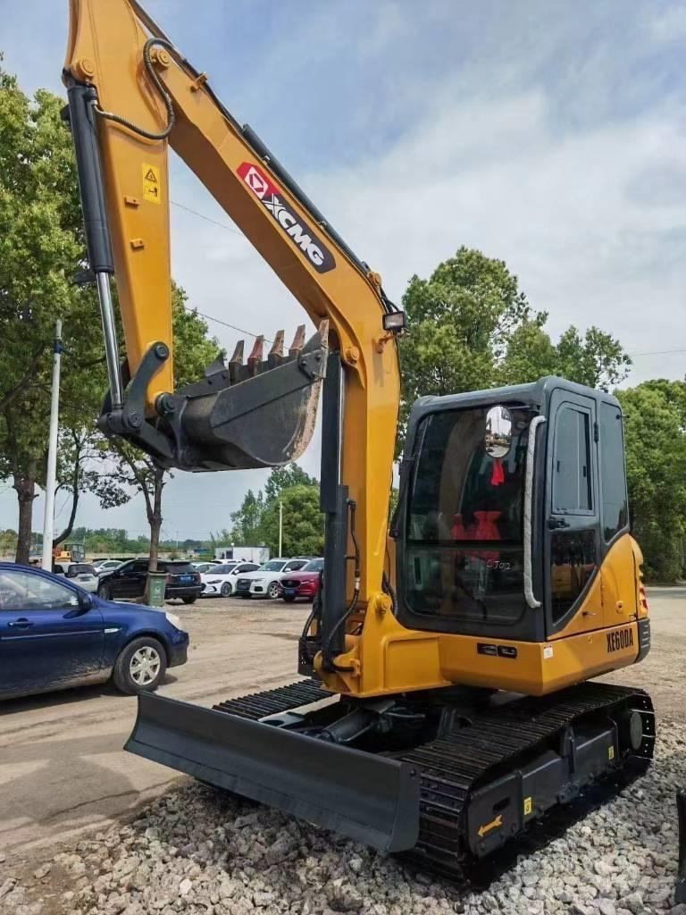 XCMG XE 60 DA Верижен екскаватор
