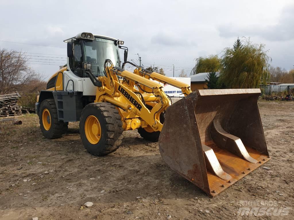 Liebherr L 524 Колесни товарачи