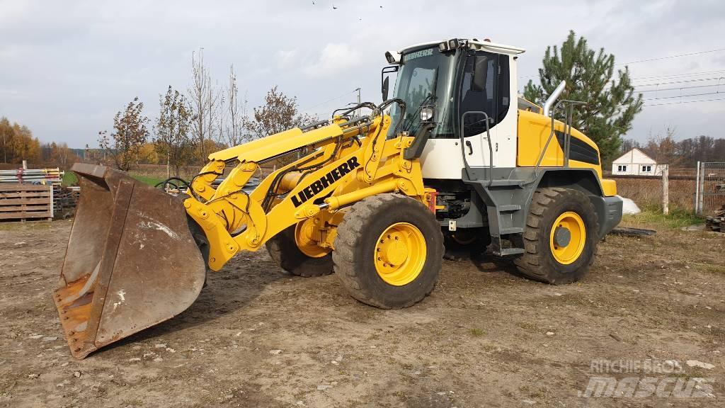 Liebherr L 524 Колесни товарачи
