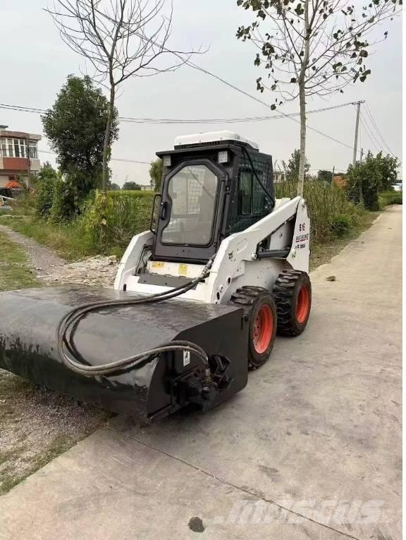 Bobcat S 16 Мини товарачи
