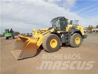 Komatsu WA475-10 Колесни товарачи