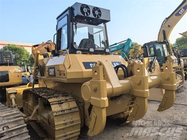 CAT D 7 G Верижни булдозери
