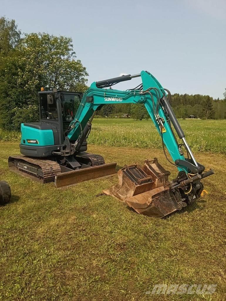 Sunward SWE60UF Средни екскаватори 7т - 12т