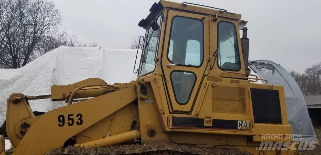 CAT 953 Верижен товарач