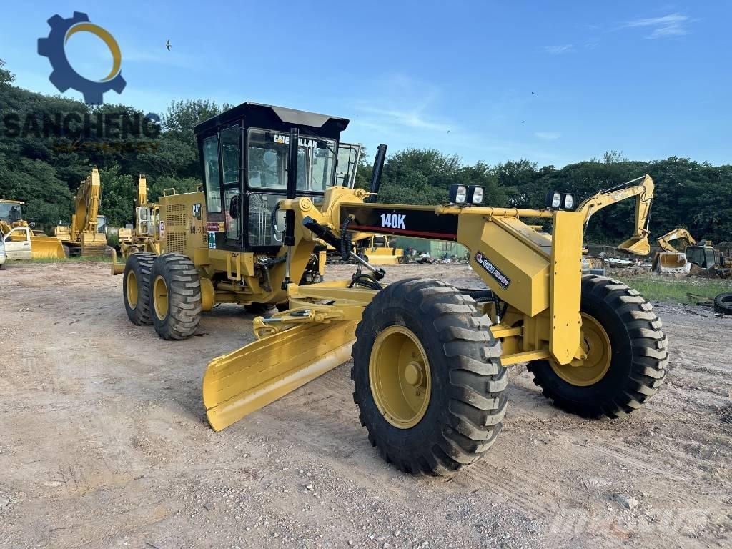 CAT 140K Грейдери