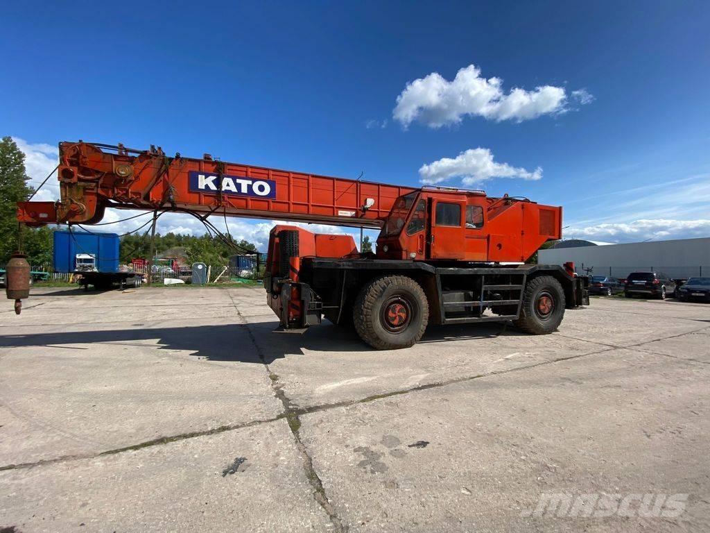Kato KR 500 Кранове за тежък терен
