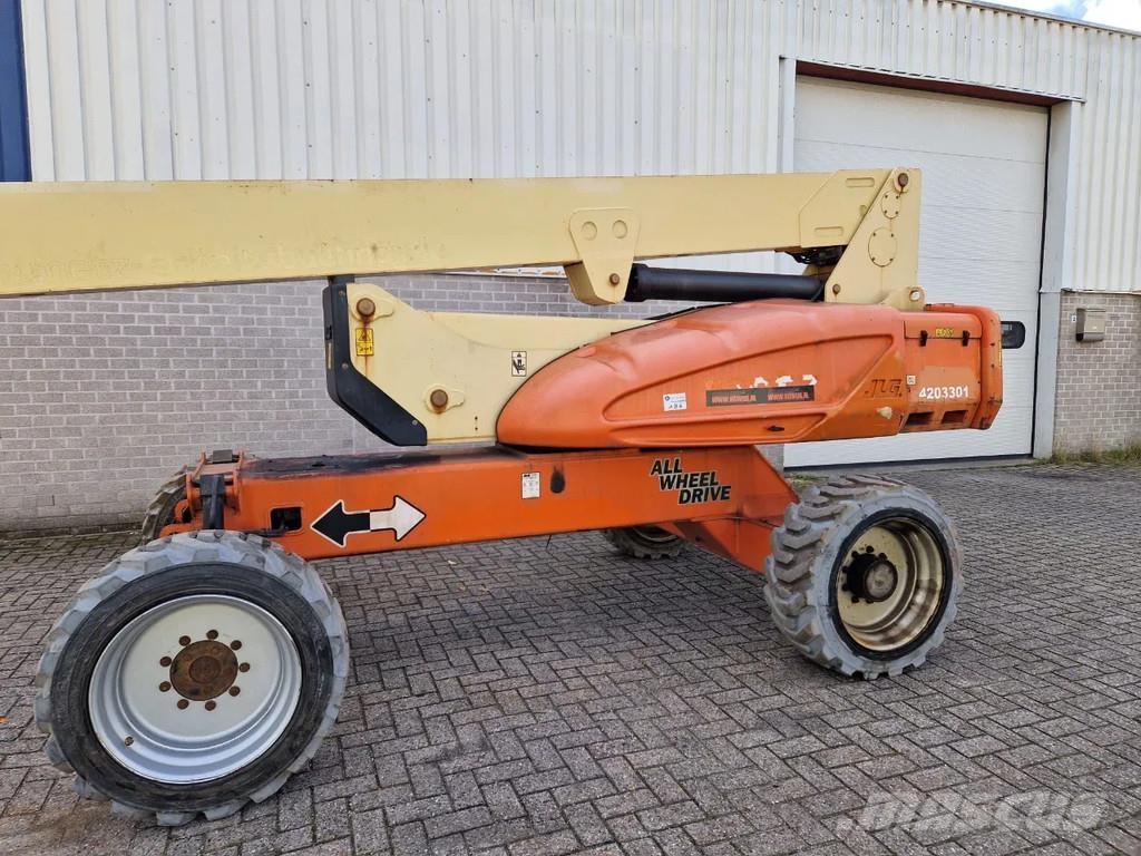 JLG E600 Съчленени стрелови подемници