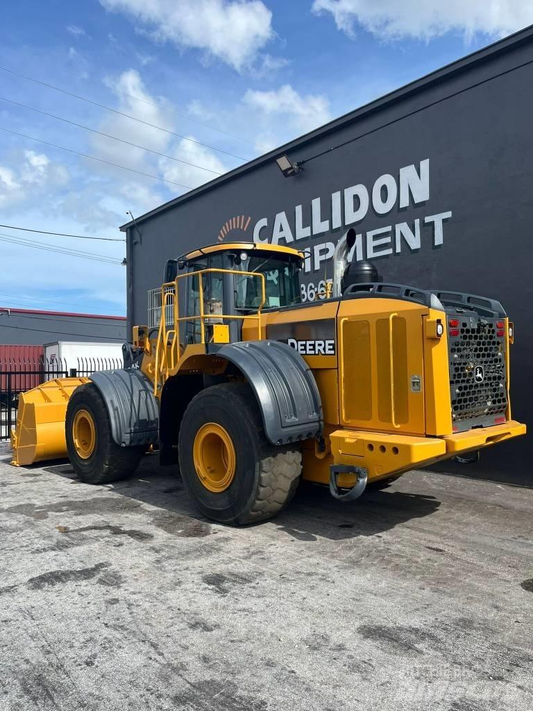 John Deere 824 K Колесни товарачи