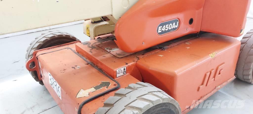 JLG E 450 AJ Съчленени стрелови подемници