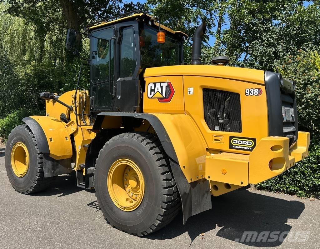CAT 938 Колесни товарачи
