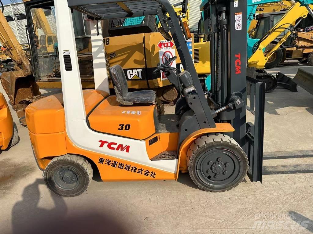 TCM FD30T6 Дизелови камиони