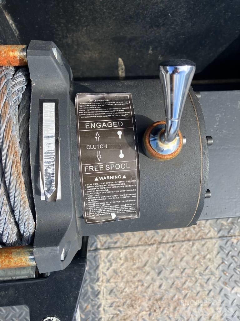 Sterling L 8513 Бордови