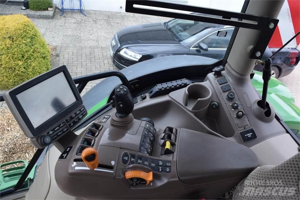 John Deere 6215 R Трактори