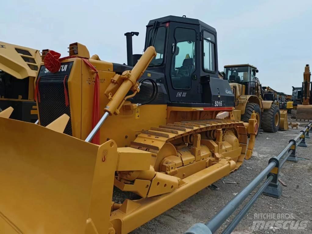 Shantui D16 Верижни булдозери
