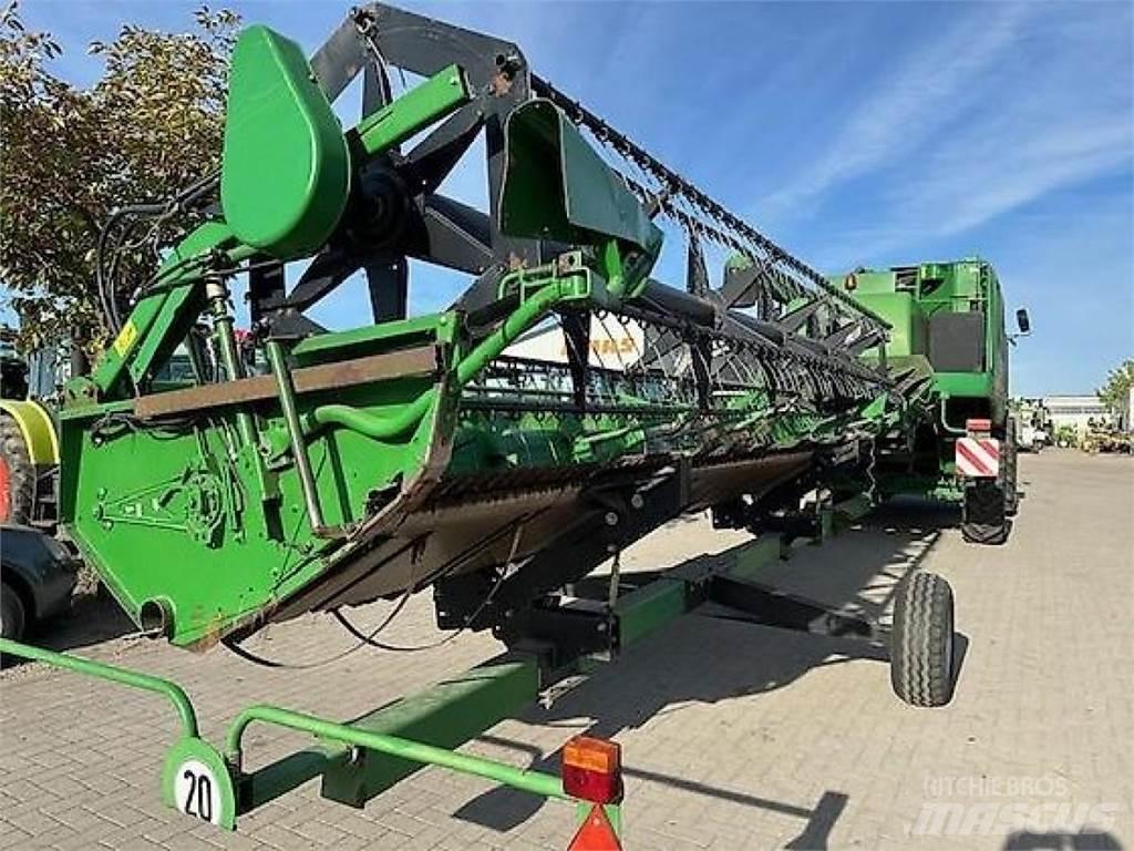 John Deere W550 Комбайни