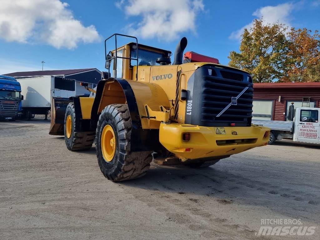 Volvo L 180 E Колесни товарачи