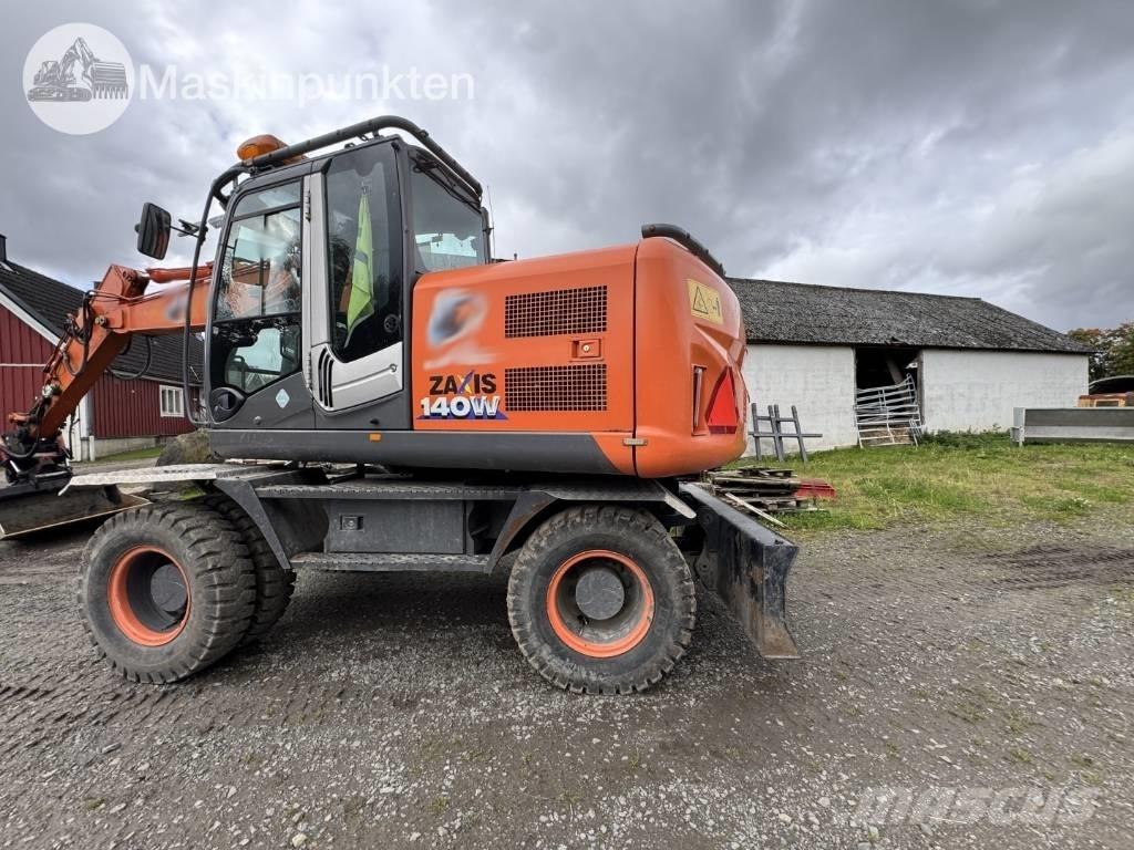 Hitachi ZX 140 W-3 Колесни екскаватори