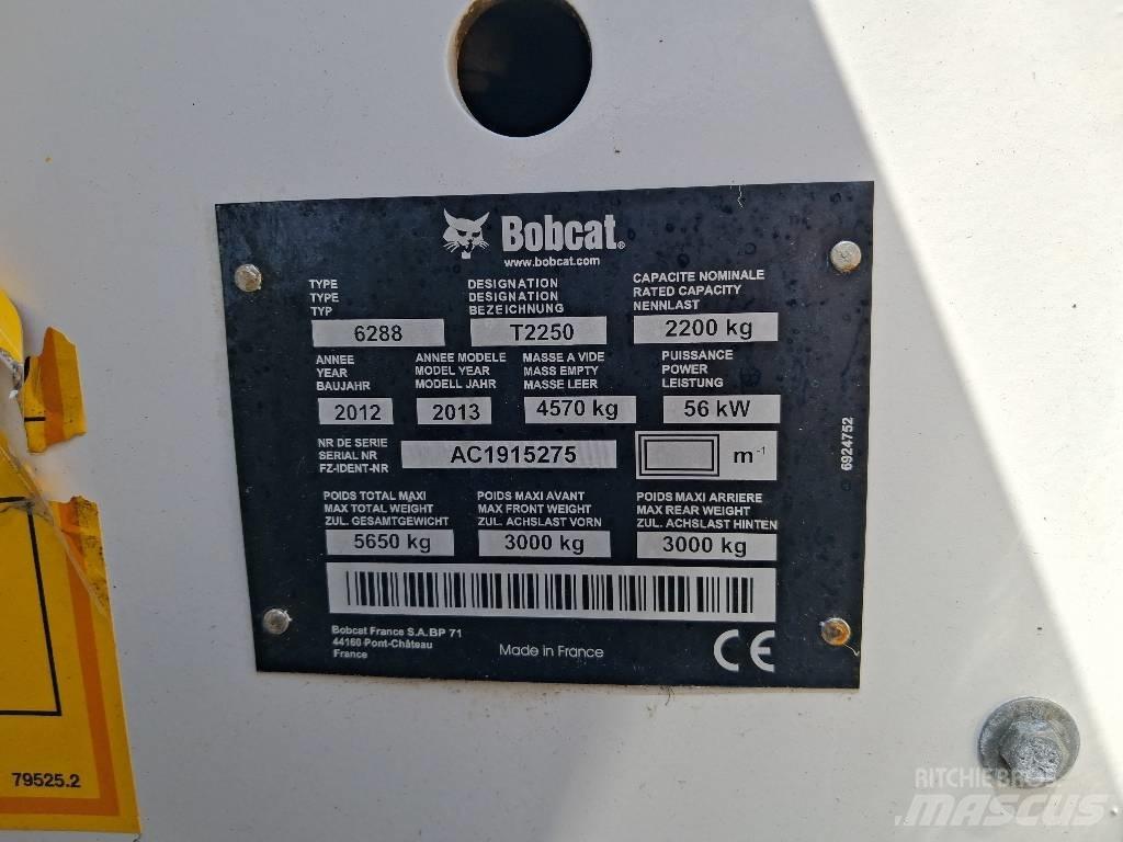 Bobcat T 2250 Телескопични товарачи