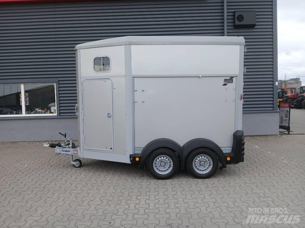  Ifor-Williams HB506 Ремаркета за превоз на животни