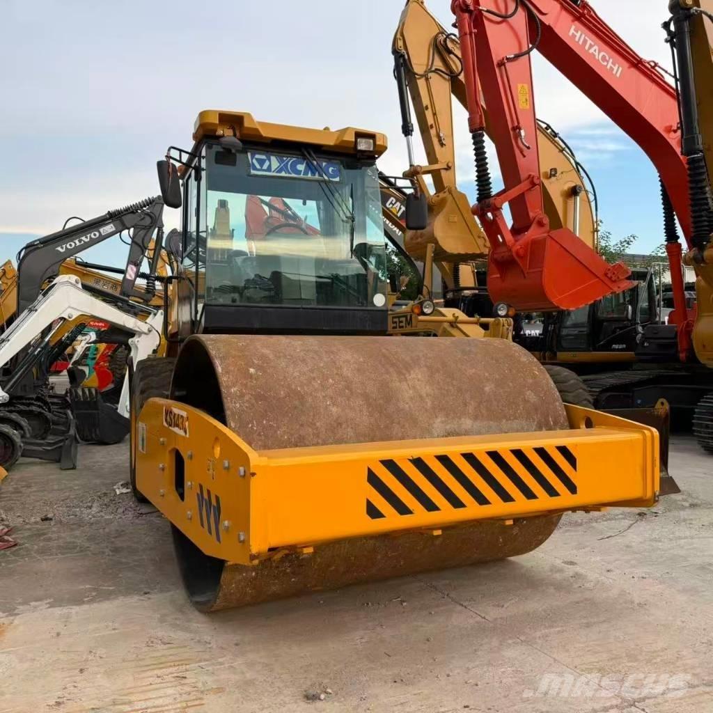 XCMG XS 143 Еднобарабанни ролки
