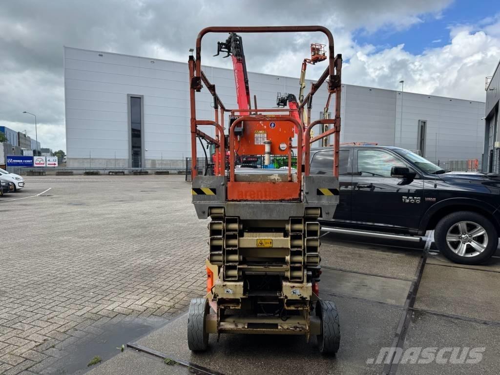 JLG 2646 ES Ножични работни платформи