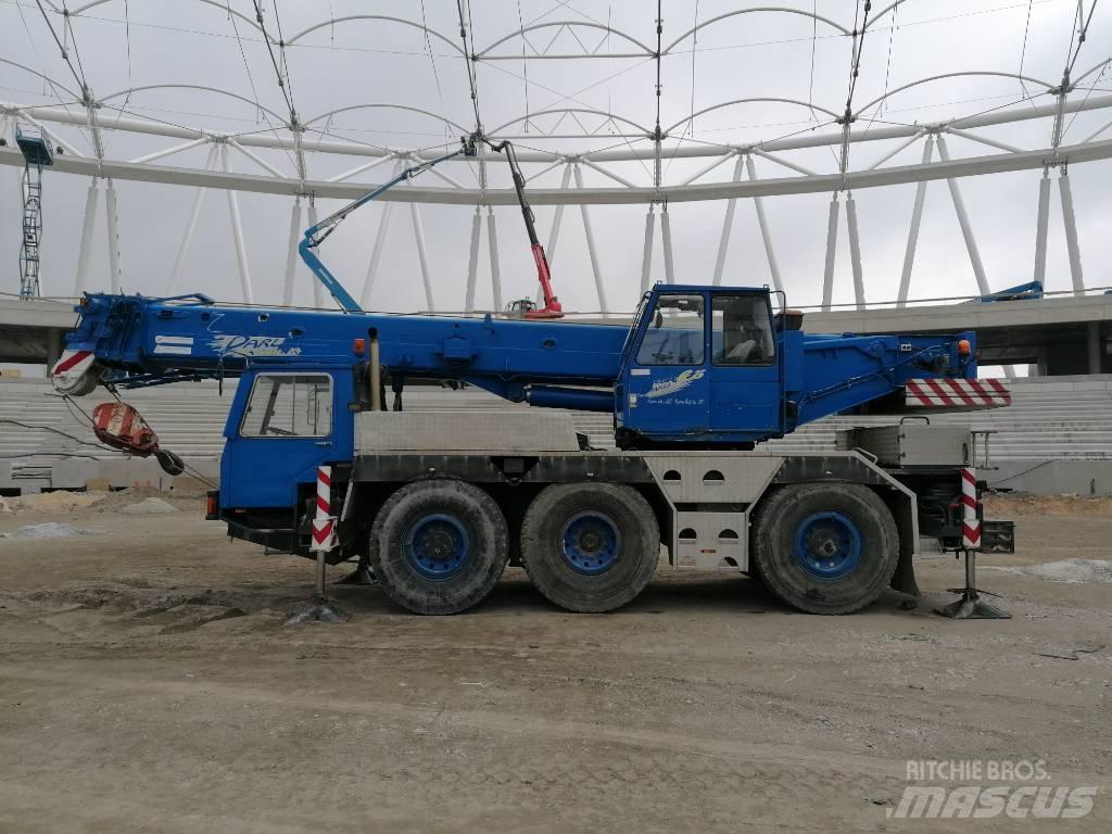 Liebherr LTM 1035 Всъдеходни кранове