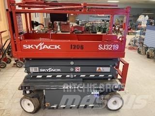 SkyJack SJ 3219 Ножични работни платформи