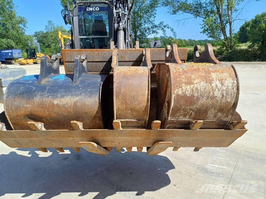 Mecalac 12 MTX Колесни екскаватори