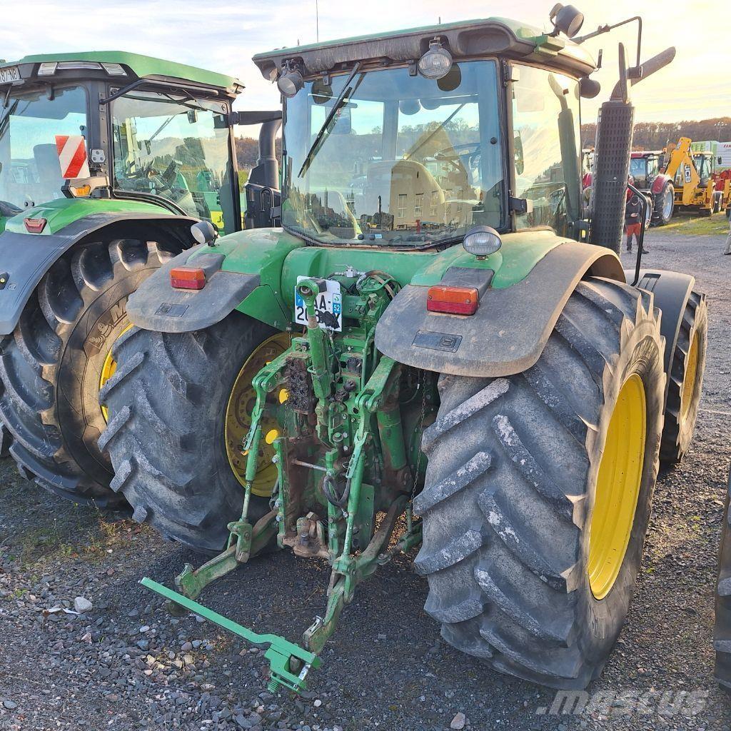 John Deere 7830 Трактори
