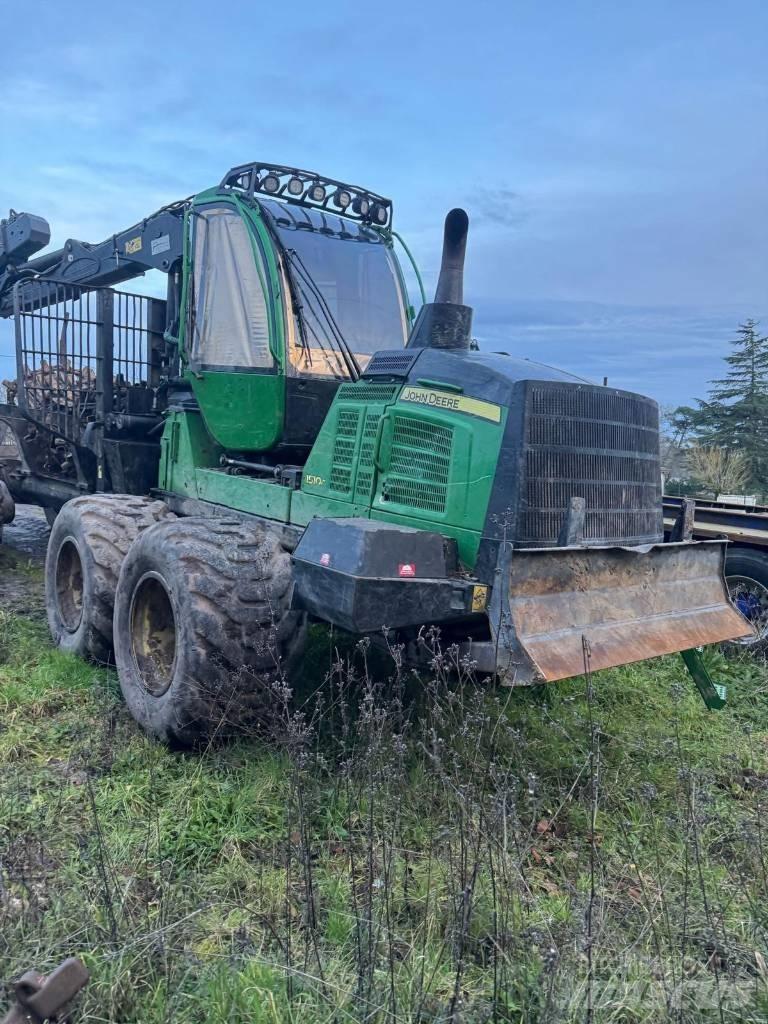 John Deere 1510G Форуардери