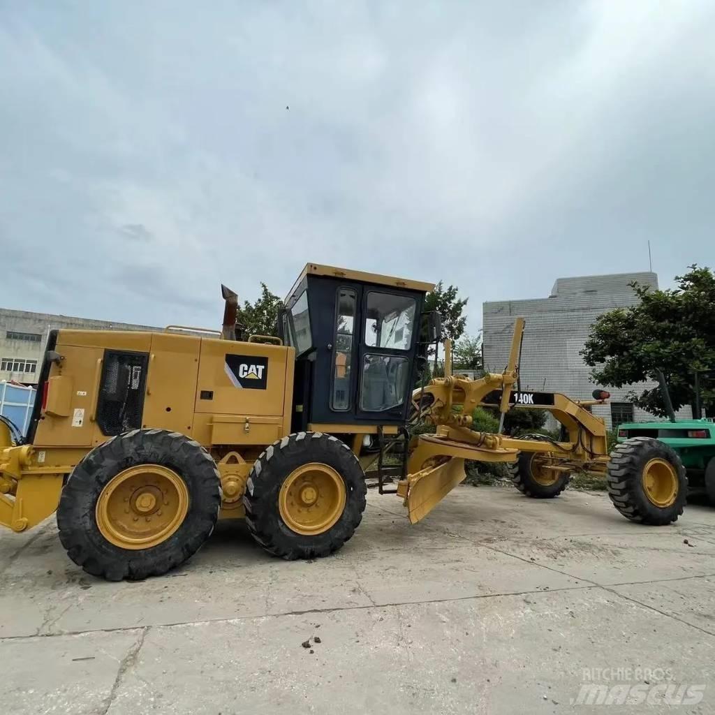 CAT 140 K Грейдери