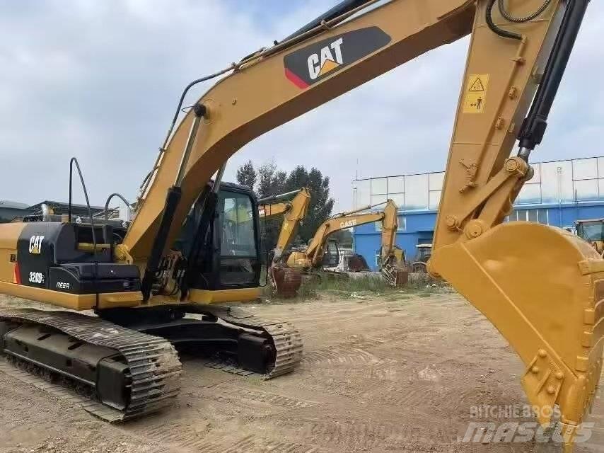 CAT 320 D2 Верижен екскаватор