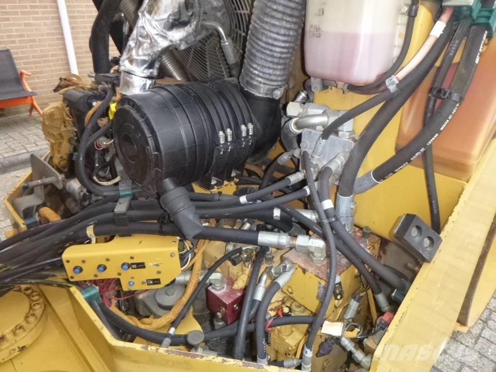 CAT CB 534 D Двойни барабанни ролки
