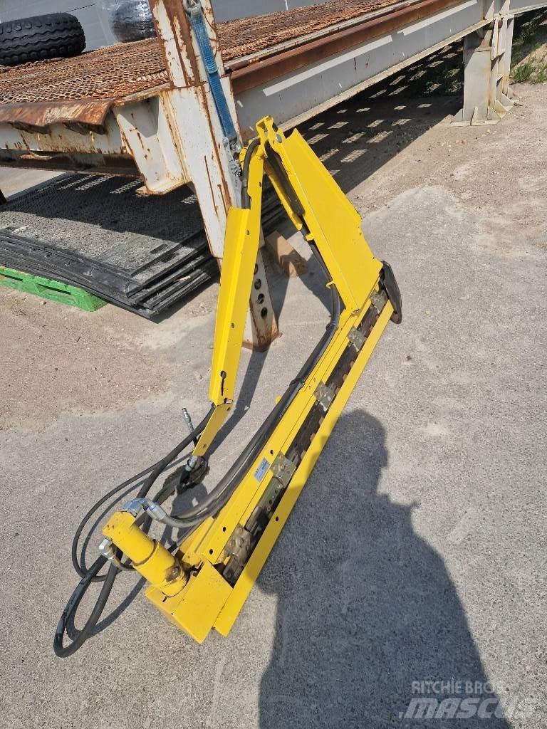 New Holland CX 8090 Комбайни