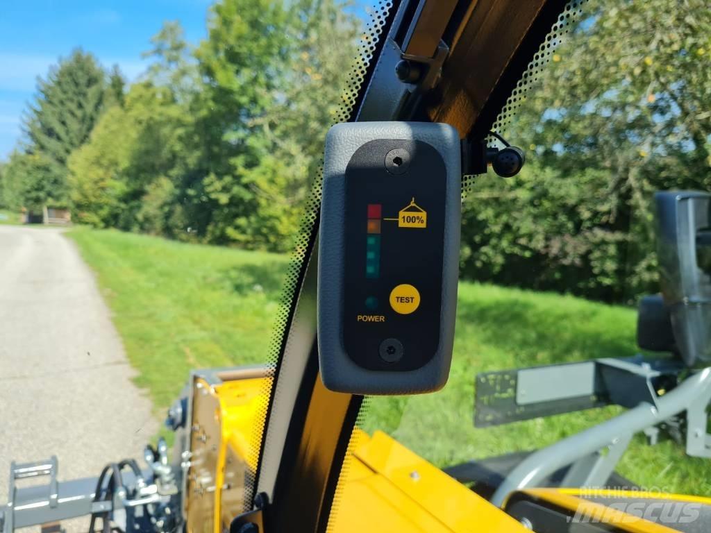 Liebherr T 32-7 Телескопични товарачи