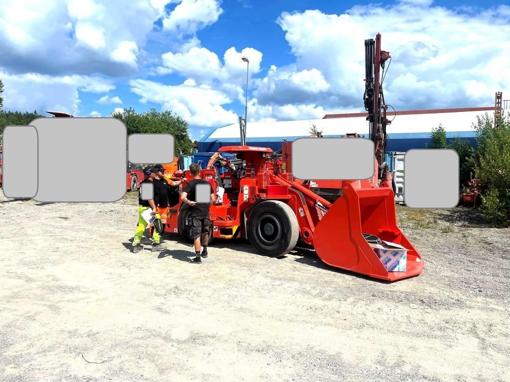 Sandvik LH202 Подземни товарачи