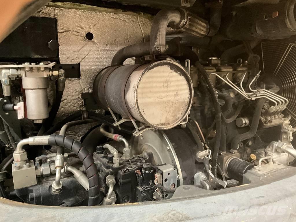 Neuson EW 65 Колесни екскаватори