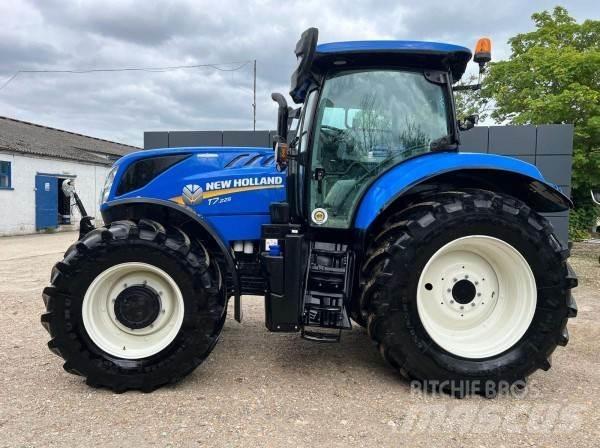 New Holland T7.225 Трактори