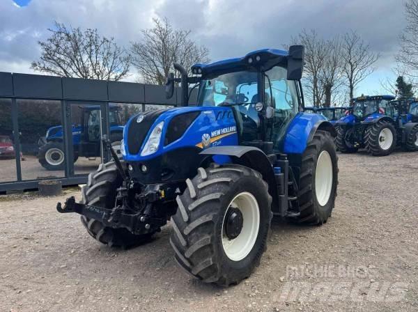 New Holland T7.225 Трактори