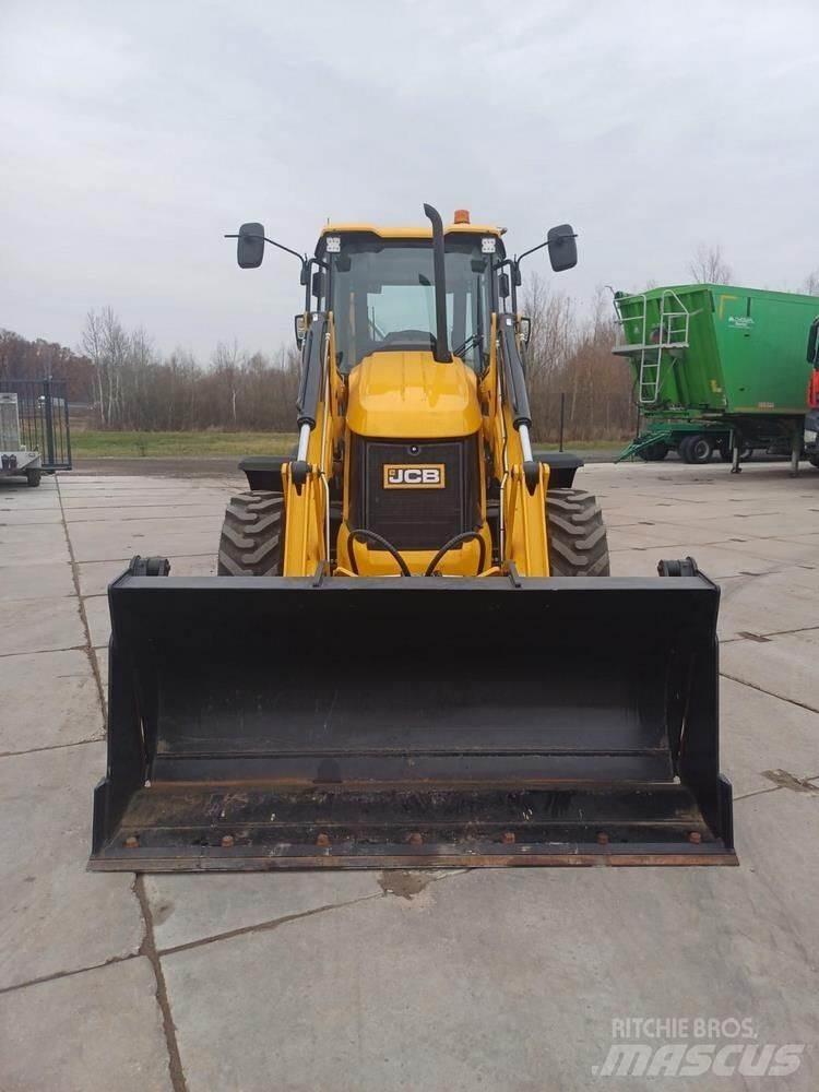 JCB 3CX Товарач със заден ексватор