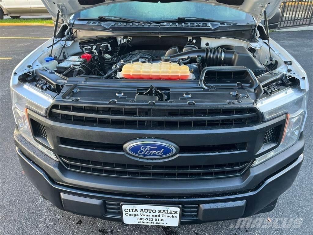 Ford F-150 Пикапи