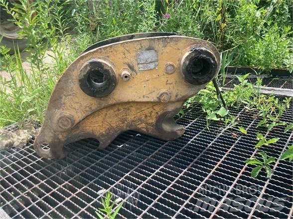 CAT 320 Бързи съединители