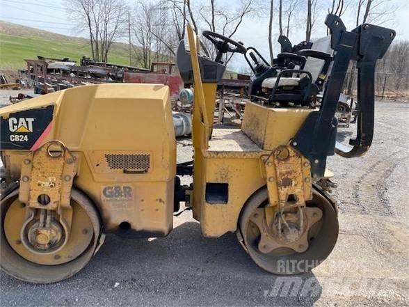CAT CB24 Еднобарабанни ролки
