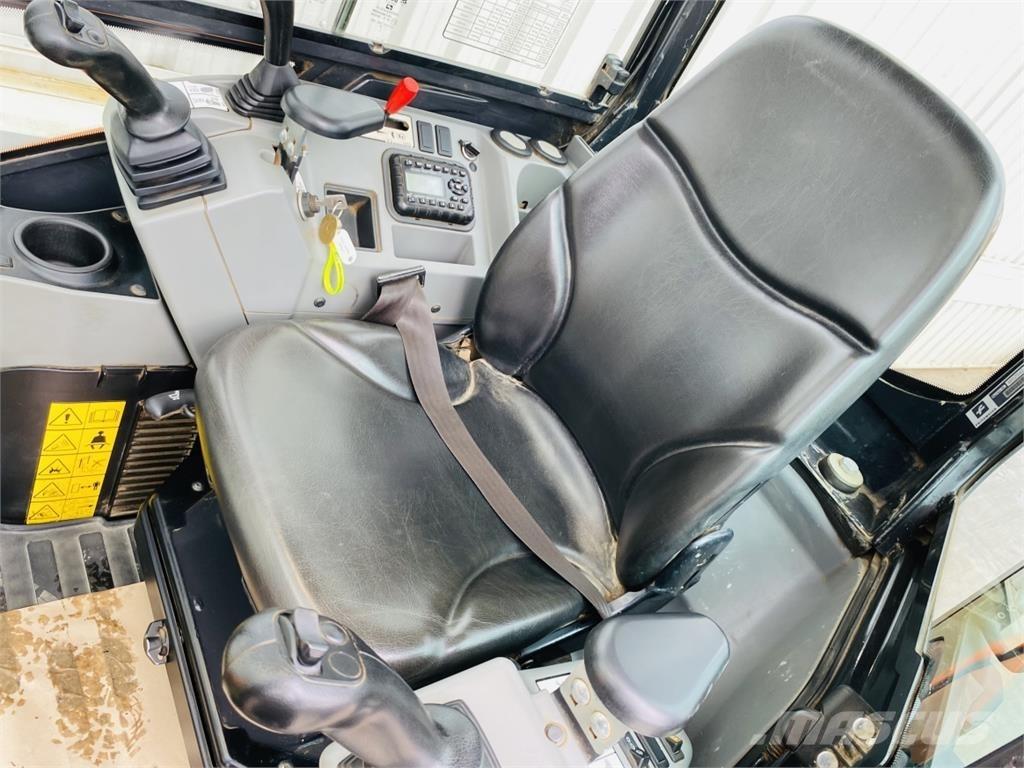 Doosan DX27Z Мини екскаватори < 7 т